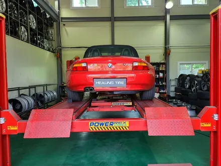 bmw z3 콘티네탈 mc6 225 45 17 신품타이어 교체~! 남양주휠복원 구리휠복원 남양주타이어 의정부휠복원  휠복원 휠수리 다산동타이어 / 남양주, 강동, 하남, 송파