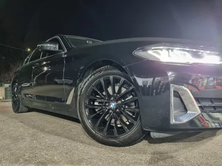 상봉 구리 _ BMW5시리즈 18인치 유광블랙 휠복원 도색 분체도장 작업 및 얼라이먼트 작업 _ 남양주휠복원 / 남양주휠수리 / 분체도장 / 캘리퍼복원 / 남양주, 강동, 하남, 송파