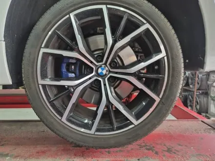 BMW 5시리즈 타이어교체 및 공기압 누설 주입구 부식 완벽 해결! / 남양주, 강동, 하남, 송파