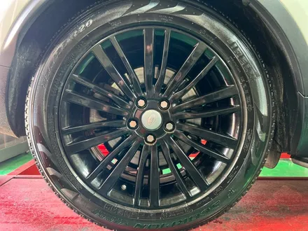 별내 랜드로버 디스커버리5 20인치 휠 유광블랙 분체도장 작업 / 남양주, 강동, 하남, 송파