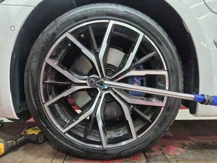 BMW 5시리즈 타이어교체 및 공기압 누설 주입구 부식 완벽 해결! / 남양주, 강동, 하남, 송파