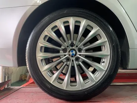 구리 bmw 7시리즈 19인치 하이퍼 실버 휠복원 도색작업 / 남양주, 강동, 하남, 송파