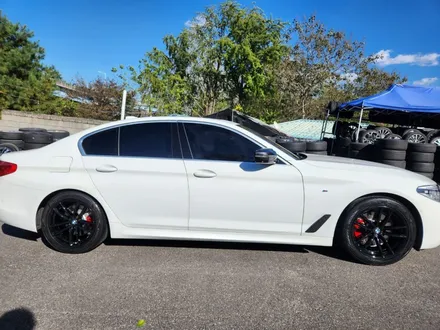 남양주 BMW 5시리즈 18인치 휠복원 및 허브복원, 캘리퍼도색 타이어 교체 마제스티9 245/45 ZR18 / 남양주, 강동, 하남, 송파