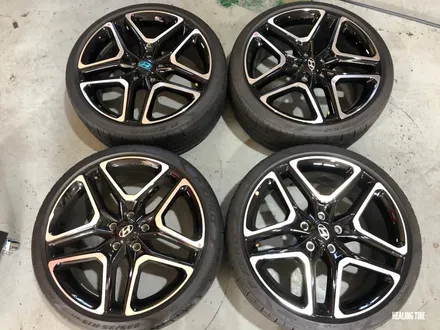 SM7튜닝/SM7차량 벨로스터N 19인치휠타이어 장착작업/벨로스터19인치/벨로스터휠/SM7차량에 벨로스터19인치휠장착/드레스업/튜닝/휠튜닝/남양주힐링타이어/힐링타이어/남양주/구리/ / 남양주, 강동, 하남, 송파