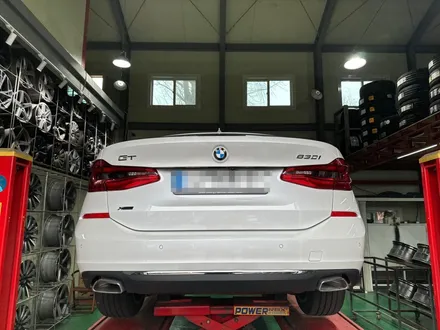 광주/ 남양주/ 하남/ 양평 _BMW6 GT 19인치 금호윈터크래프트 WP72 275 40 19스노우타이어교체 _ 휠수리/휠복원/ 휠도색 / 남양주, 강동, 하남, 송파