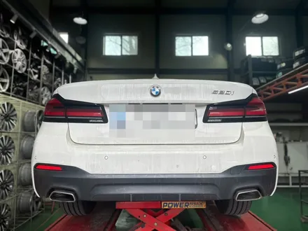구리/ 남양주_ BMW 5시리즈 금호윈터크래프트 WP72 245 45 18 스노우타이어 교체작업 /남양주휠복원/ 남양주휠수리 / 남양주, 강동, 하남, 송파