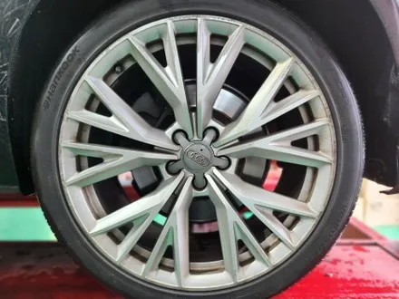 구리 별내 휠복원 휠수리 윈터 스노우타이어 아우디 a6 금호 265/35ZR20 99W 타이어 교체 작업 / 남양주, 강동, 하남, 송파