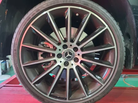 남양주 구리 벤츠 cls 53 amg 20인치 레드컬러 캘리퍼도색/ 글라스블랙 휠도색 후기!!! / 남양주, 강동, 하남, 송파