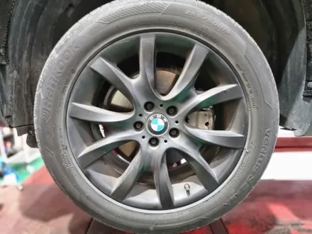 하남 다산 _ BMW X6 19인치 유광블랙 휠복원 도색 분체도장 작업 _  남양주휠복원 / 남양주휠수리 / 남양주캘리퍼도색 / 남양주, 강동, 하남, 송파