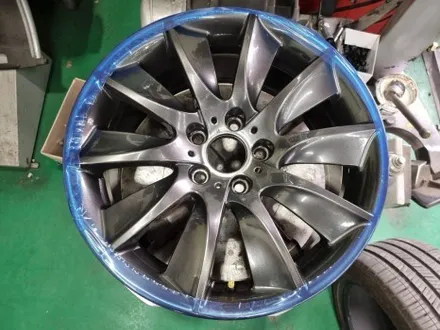 망우 다산 _ BMW 5시리즈 18인치 고스트크롬 중고휠 장착비 무료 교체 작업 _ 남양주휠타이어 / 남양주휠복원 / 남양주, 강동, 하남, 송파