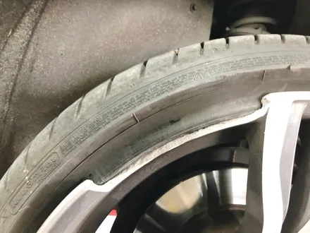 BMW5시리즈 차량 휠교체작업!! M5 ST 20인치 휠장착작업!!힐링타이어/남양주힐링타이어/BMW/BMW휠/M5휠/20인치휠/20인치타이어/남양주타이어/구리휠/휠튜닝/복원휠 / 남양주, 강동, 하남, 송파