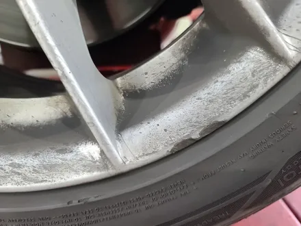 bmw 3시리즈 16인치 실버 주차기스 복원도장/남양주복원도장/다산신도시에서휠복원하기/다산휠복원 휠수리/의정부복원도장/의정부휠수리/휠수리싸고좋은집 / 남양주, 강동, 하남, 송파