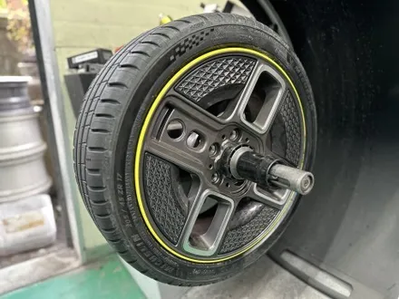 남양주 휠복원 휠수리 미니 쿠퍼 미쉐린 PILOT SPORT5 205/45ZR17 타이어 교체 작업 / 남양주, 강동, 하남, 송파