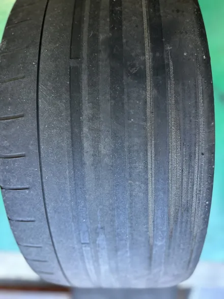송파 휠복원 휠수리 포르쉐 20인치 한국 벤투스 프리미엄 컴포트 265/35ZR20 타이어 교체 작업 / 남양주, 강동, 하남, 송파