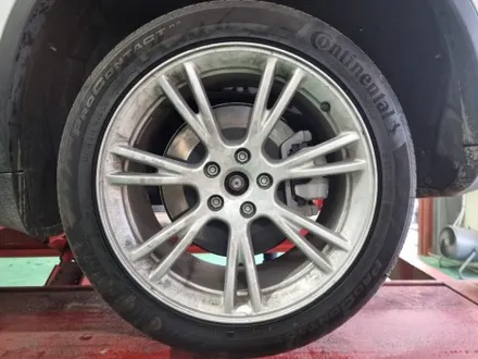 남양주 망우 _ 테슬라 모델Y 19인치 한국타이어 ion evo AS SUV 255 45 19 타이어 교체 작업 / 전기차 타이어교체/ 남양주휠복원 / 남양주타이어 / 남양주, 강동, 하남, 송파