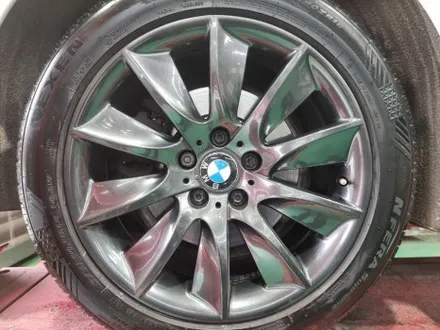 망우 다산 _ BMW 5시리즈 18인치 고스트크롬 중고휠 장착비 무료 교체 작업 _ 남양주휠타이어 / 남양주휠복원 / 남양주, 강동, 하남, 송파