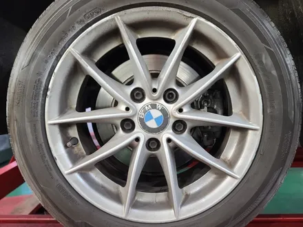 bmw 3시리즈 16인치 실버 주차기스 복원도장/남양주복원도장/다산신도시에서휠복원하기/다산휠복원 휠수리/의정부복원도장/의정부휠수리/휠수리싸고좋은집 / 남양주, 강동, 하남, 송파