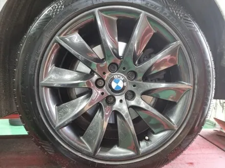 망우 다산 _ BMW 5시리즈 18인치 고스트크롬 중고휠 장착비 무료 교체 작업 _ 남양주휠타이어 / 남양주휠복원 / 남양주, 강동, 하남, 송파