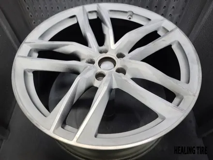 아우디 A7 50TDI 20인치 순정휠 블랙폴리쉬 커스텀 컷팅 휠복원  ~! 남양주휠복원 구리타이어 남양주타이어 의정부타이어 휠복원 휠수리 다산동타이어 / 남양주, 강동, 하남, 송파