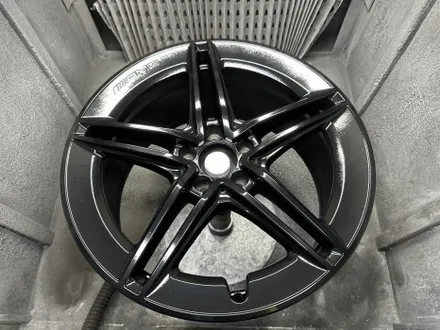 망우/남양주 _ 벤츠 CLA45S amg 19인치 유광블랙 휠복원 도색 분체도장_ 남양주휠복원/ 남양주휠수리/휠수리 / 남양주, 강동, 하남, 송파
