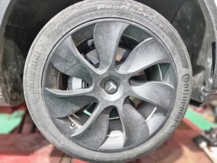 남양주 상봉 _ 테슬라모델Y 18인치 한국타이어 ion evo AS SUV 255 45 19 타이어교체 작업 _ 남양주 휠복원 / 남양주타이어교체 / 남양주타이어 / 남양주, 강동, 하남, 송파