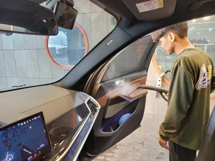 평택 스팀세차 BMW X5 기본 외 실내에 살짝 힘줬어요. / 경기 평택