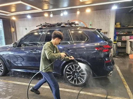 평택 스팀세차 BMW X5 기본 외 실내에 살짝 힘줬어요. / 경기 평택