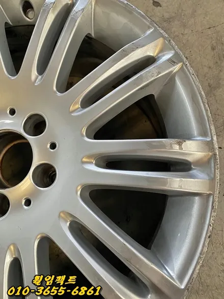 〔벤츠E350/18인치 순정휠〕벤츠e클래스 휠긁힘,주차상처,휠보레(wheelboer)장착,휠보레파손,  휠복원,휠용접,휠도색,분체도장 / 부산 사상구 감전동
