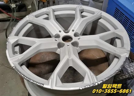 〔BMW X5 50d〕 주차상처,휠긁힘,휠기스,휠복원,휠용접복원,    휠도색,휠분체도장 \