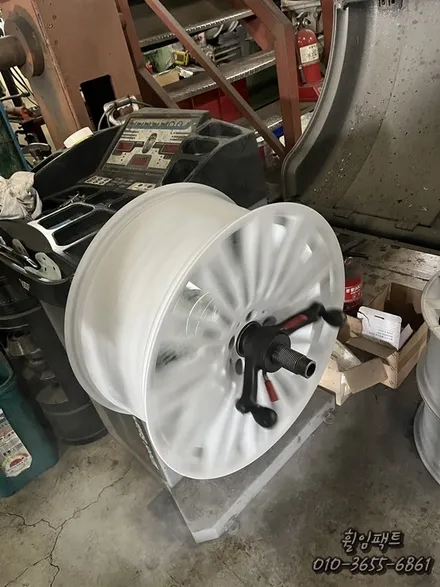 [부산휠수리] [부산휠복원] [부산휠도색] <휠임팩트> 벤츠 s클래스 20인치 휠복원,휠수리,휠도색,굴절수리 / 부산 사상구 감전동