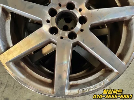 ※벤츠C200 AMG휠※휠긁힘,휠기스,주차상처,휠도장색바램,도장면부식,휠용접복원,휠분체도장\
