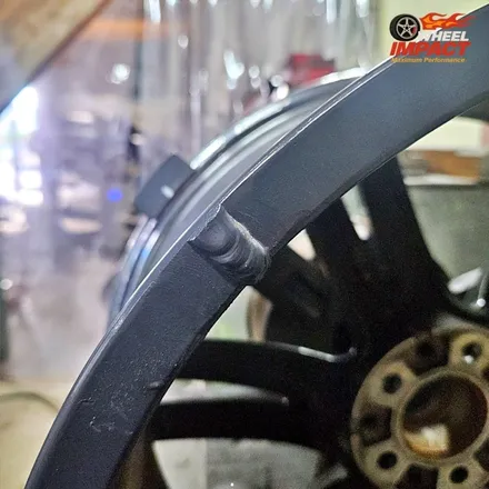 부산 휠복원 BMW7시리즈 휠크랙 수리 어떻게 할까 / 부산 사상구 감전동