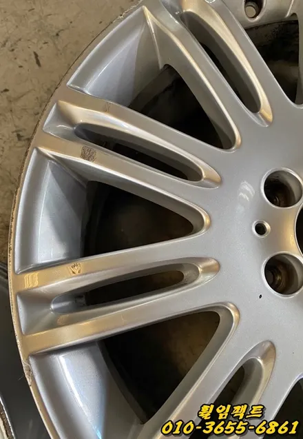 〔벤츠E350/18인치 순정휠〕벤츠e클래스 휠긁힘,주차상처,휠보레(wheelboer)장착,휠보레파손,  휠복원,휠용접,휠도색,분체도장 / 부산 사상구 감전동