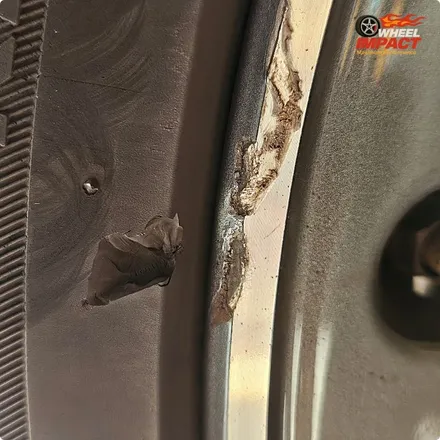 부산 휠복원 벤츠cls400d 휠 테두리 손상 복구 작업 / 부산 사상구 감전동