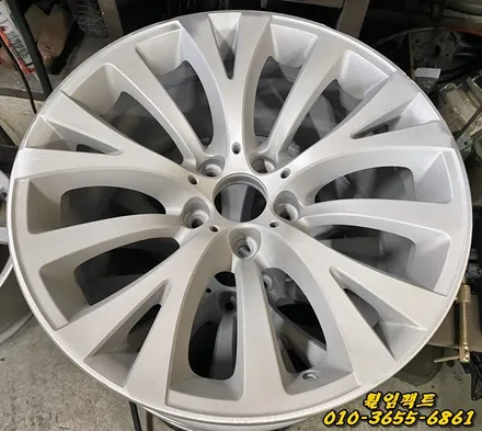 부산휠수리/휠임팩트:)BMW GT 컷팅휠/주차상처/휠긁힘/휠찍힘/휠도장벗겨짐/휠기스/휠굴절수리/휠복원/휠도색작업 / 부산 사상구 감전동