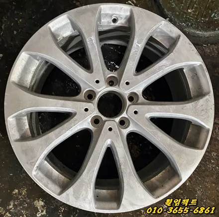 벤츠E클래스 (벤츠e300) 휠주차상처,휠긁힘,휠기스,휠도장긁힘,부산휠복원,부산휠수리,휠용접,부산휠도색,휠임팩트 / 부산 사상구 감전동