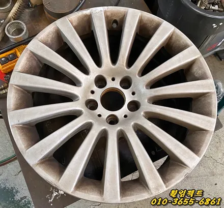 〔BMW 740Li 순정휠〕 휠긁힘,휠손상,휠기스,주차상처,도장벗겨짐,휠용접,휠복원,휠도색\
