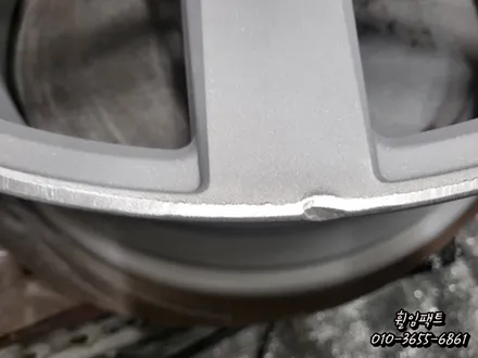 [[부산휠수리]] [[부산휠복원]] [[부산휠도색]] <휠임팩트> 19인치 사제휠 휠수리 / 휠복원 / 부산 사상구 감전동