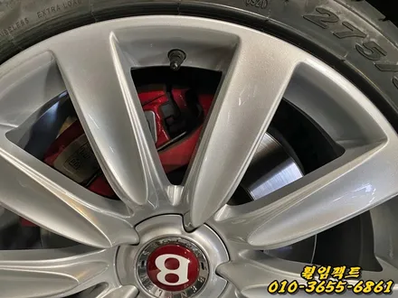 〔벤틀리 플라잉스퍼 V8s 21인치 순정휠〕주차상처,휠긁힘,휠기스,휠복원,휠도색\