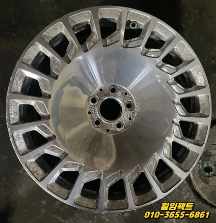 〔벤츠 마흐바흐 s650〕휠긁힘,휠패임,휠찍힘,휠기스,휠주차상처,휠찌그러짐,굴절수리,다이아몬드컷팅,휠복원,휠분체도장\