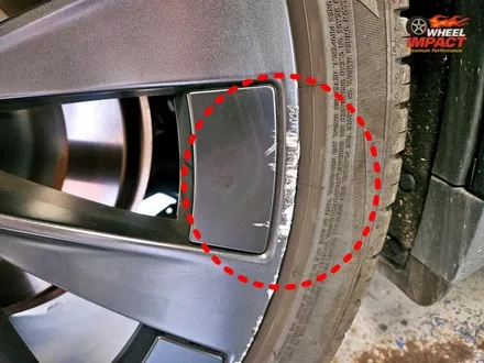 부산 휠복원 테슬라 모델X 순정느낌 살려 복구 가능 / 부산 사상구 감전동