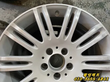 〔벤츠E350/18인치 순정휠〕벤츠e클래스 휠긁힘,주차상처,휠보레(wheelboer)장착,휠보레파손,  휠복원,휠용접,휠도색,분체도장 / 부산 사상구 감전동