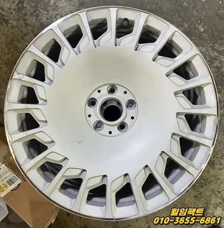 〔벤츠 마흐바흐 s650〕휠긁힘,휠패임,휠찍힘,휠기스,휠주차상처,휠찌그러짐,굴절수리,다이아몬드컷팅,휠복원,휠분체도장\