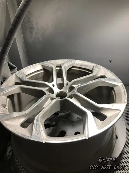 [부산휠도색] [부산휠복원] [부산휠수리] <휠임팩트> BMW x5 휠수리, 휠복원, 휠도색, 다이아몬드컷팅 / 부산 사상구 감전동