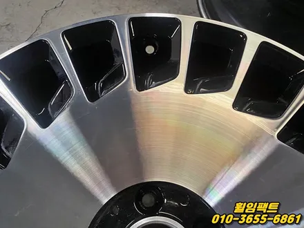 〔벤츠 마흐바흐 s650〕휠긁힘,휠패임,휠찍힘,휠기스,휠주차상처,휠찌그러짐,굴절수리,다이아몬드컷팅,휠복원,휠분체도장\