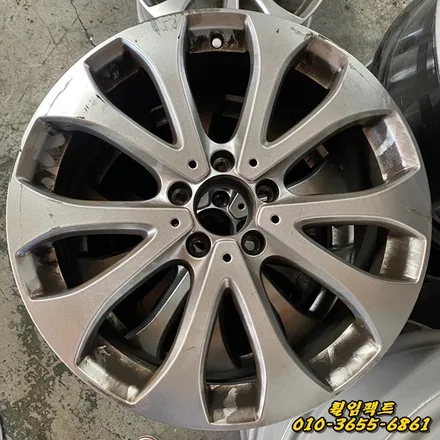 벤츠E클래스 (벤츠e300) 휠주차상처,휠긁힘,휠기스,휠도장긁힘,부산휠복원,부산휠수리,휠용접,부산휠도색,휠임팩트 / 부산 사상구 감전동