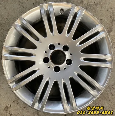 〔벤츠E350/18인치 순정휠〕벤츠e클래스 휠긁힘,주차상처,휠보레(wheelboer)장착,휠보레파손,  휠복원,휠용접,휠도색,분체도장 / 부산 사상구 감전동