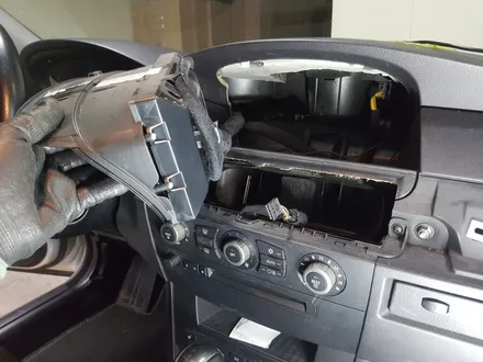BMW E60 525i 중국산 안드로이드 올인원 장착 / 의정부 장암동