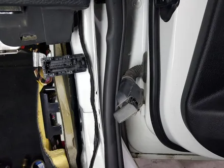 BMW F10 320d 알리발 앰비언트 무드등 장착 / 의정부 장암동