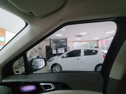 울산자동차썬팅 카니발 하이 리무진 nf4 시공을 결정 / 울산 남구